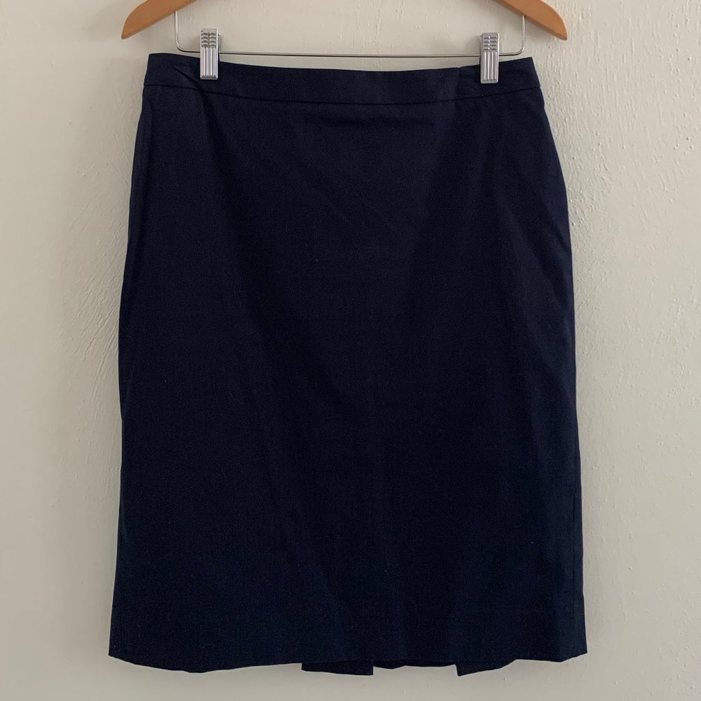 SALE 3/$20☀️ J CREW Pencil Skirt